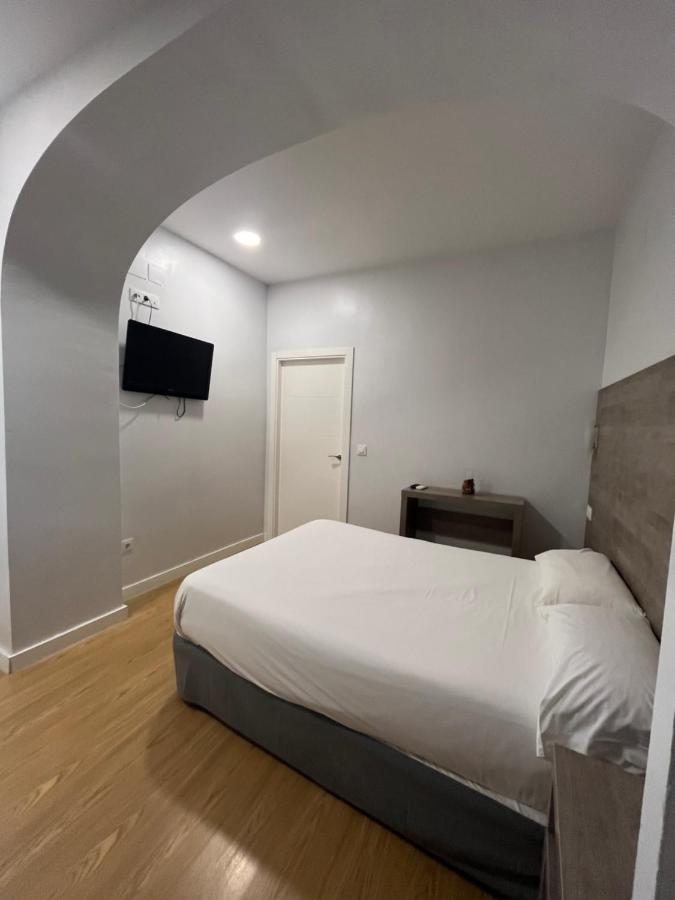 Hostal Atenas Sevilla Exteriör bild