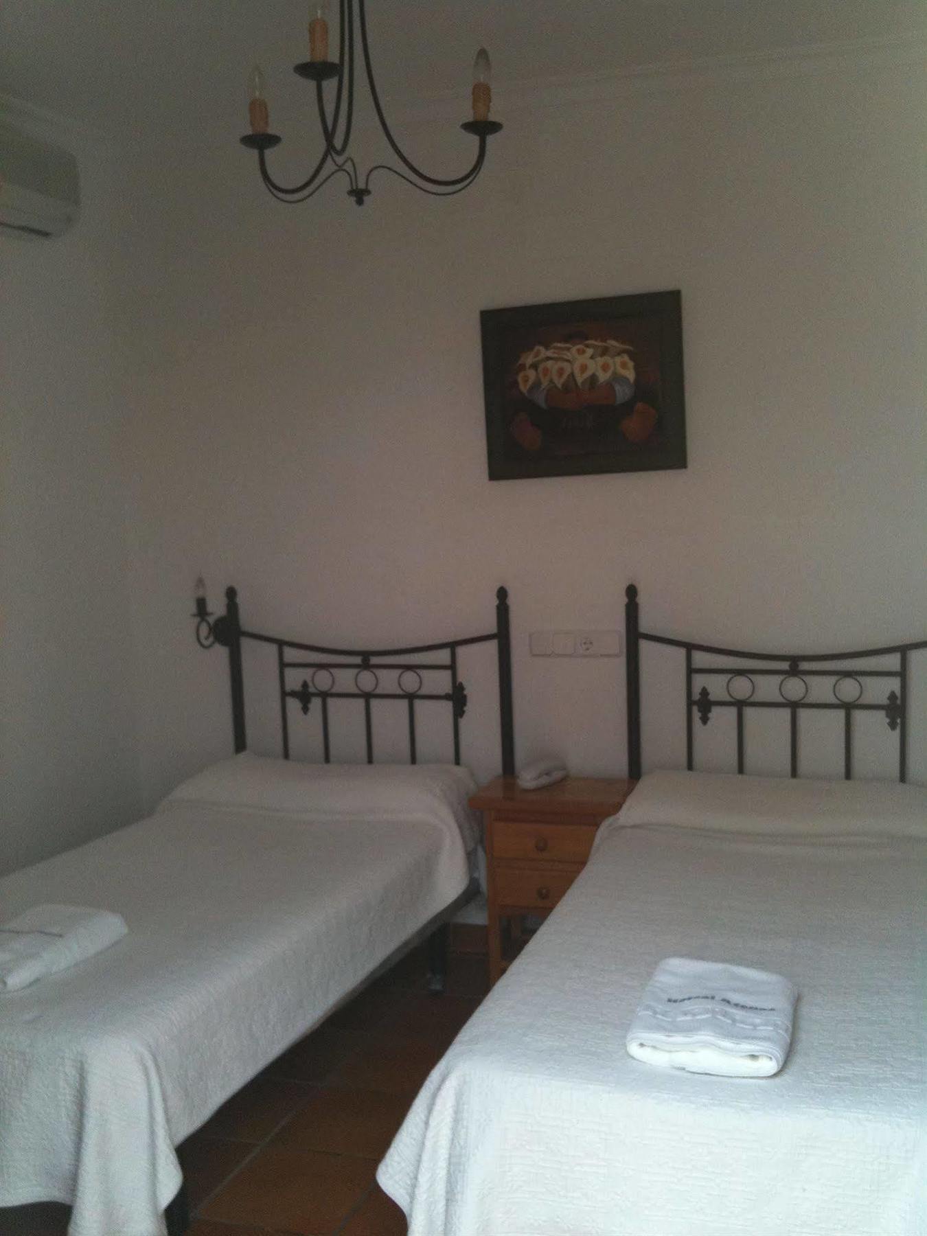 Hostal Atenas Sevilla Exteriör bild